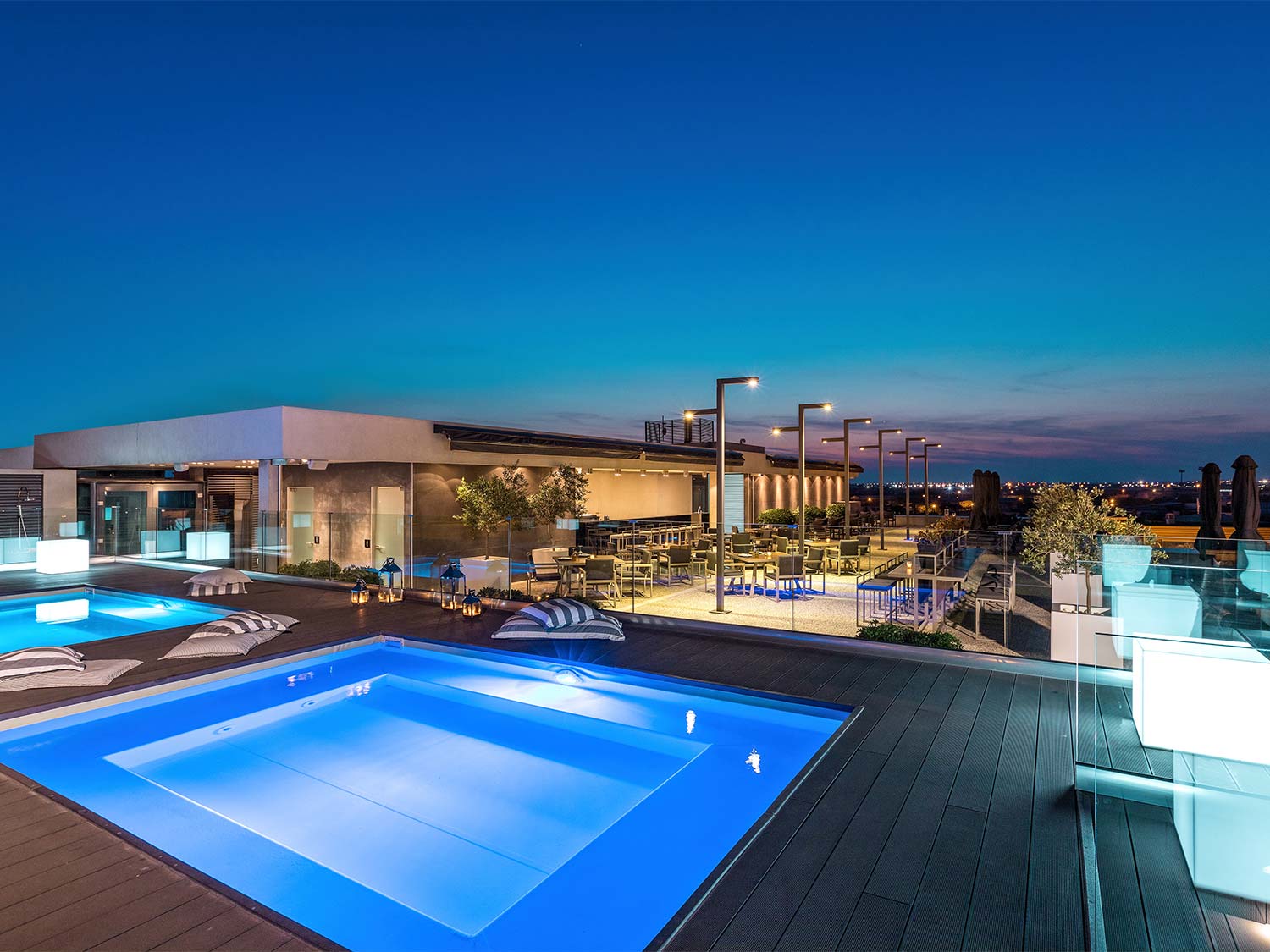 Tiara Holidays - Porto Palace Hotel - bazeni na krovu